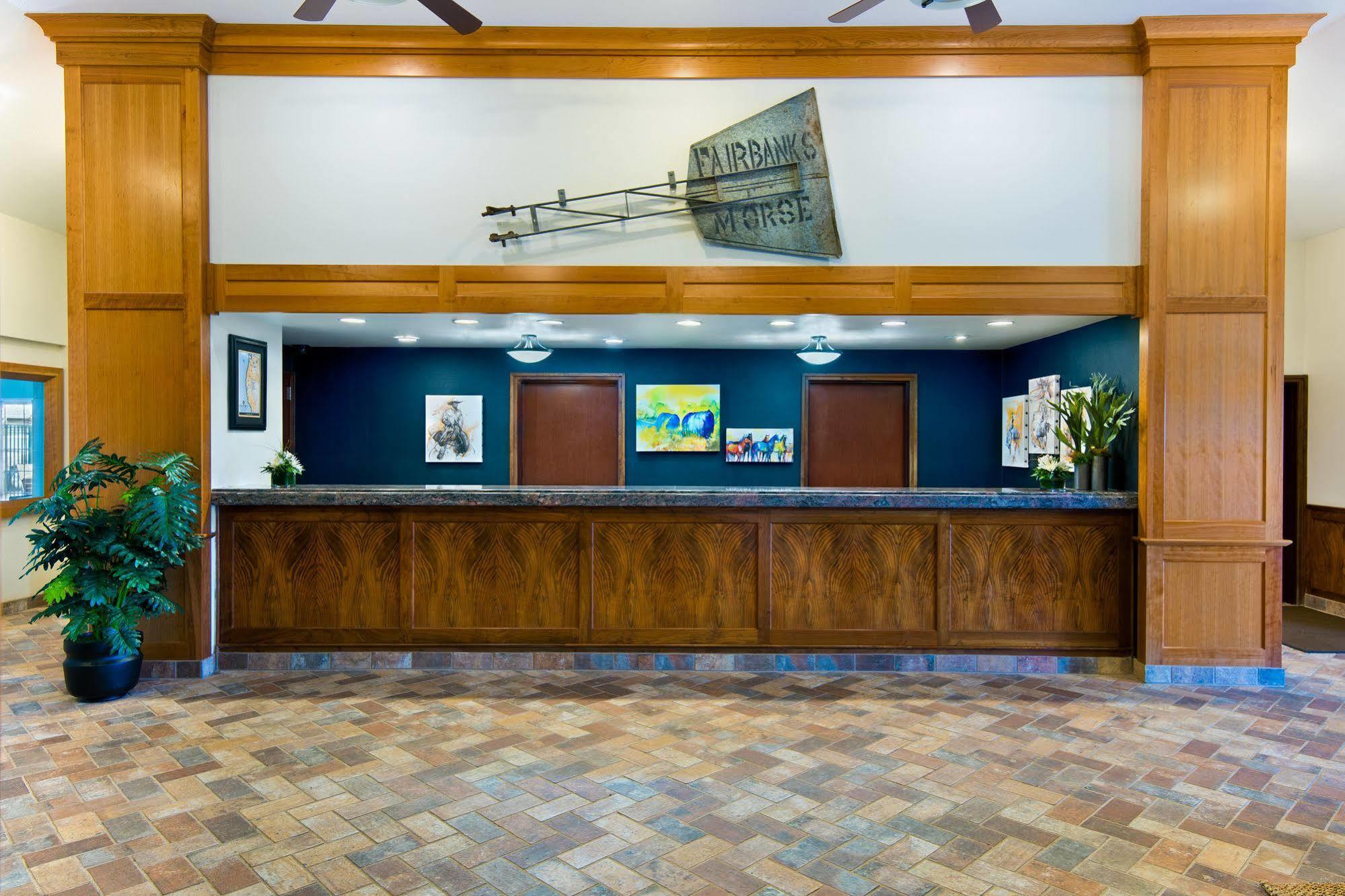 Oxford Suites Hermiston Kültér fotó