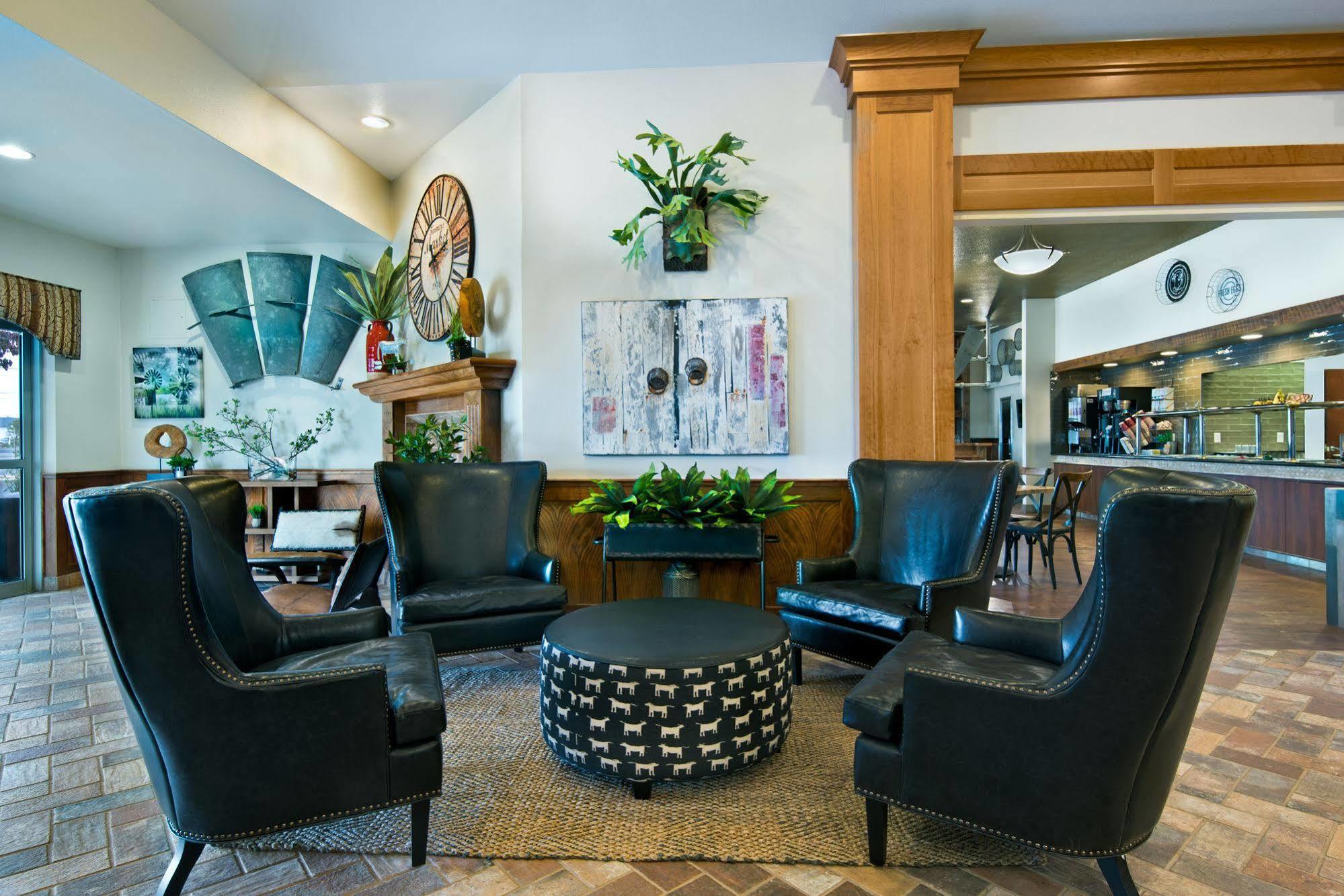 Oxford Suites Hermiston Kültér fotó