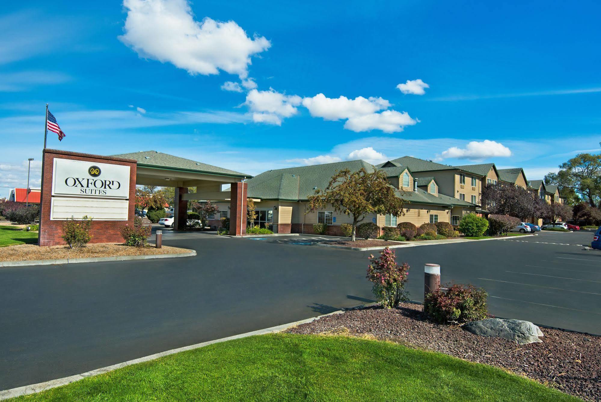 Oxford Suites Hermiston Kültér fotó